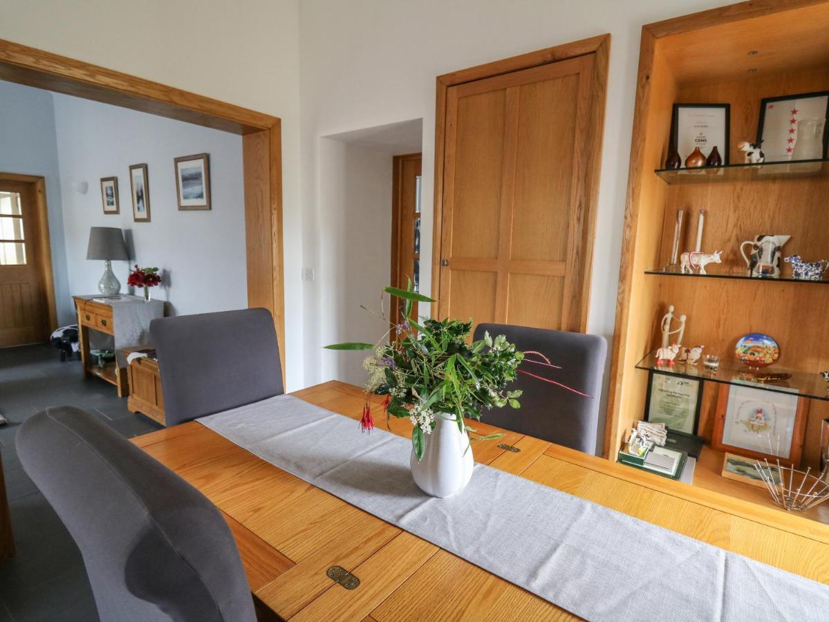 Yr Hen Llaethdy Villa Troedyraur Dış mekan fotoğraf