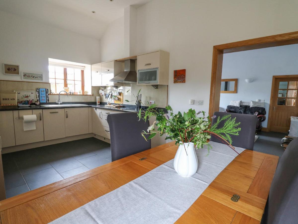 Yr Hen Llaethdy Villa Troedyraur Dış mekan fotoğraf
